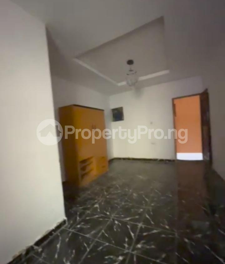 1 bedroom Flat / Apartment for rent Off Bajulaye Road Shomolu Lagos - 1