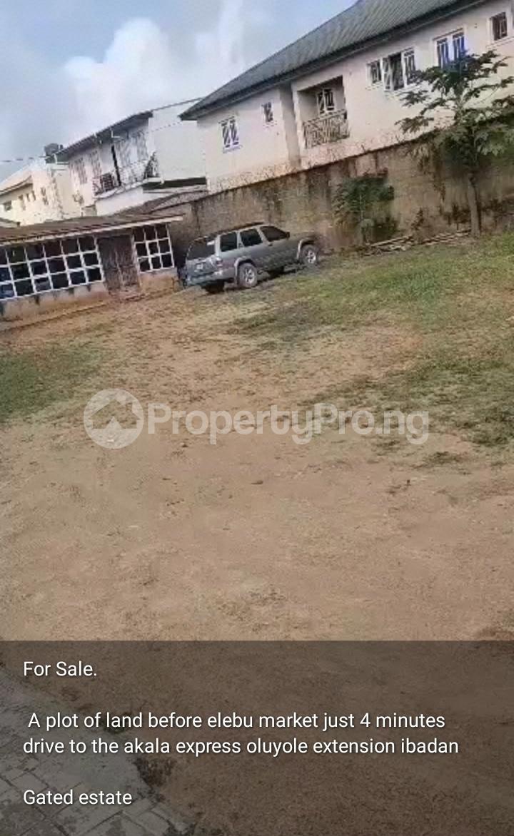 Land for sale Before Elebu Market Elebu Off Akala Express Ibadan Akala Express Ibadan Oyo