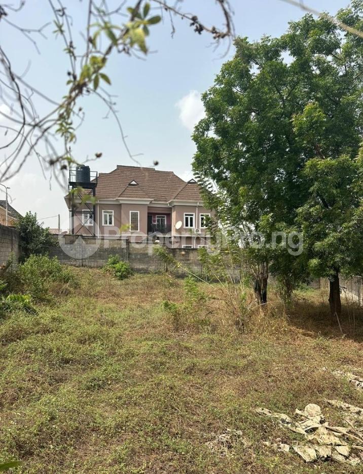 Land for sale Jericho Gra Ibadan Oyo