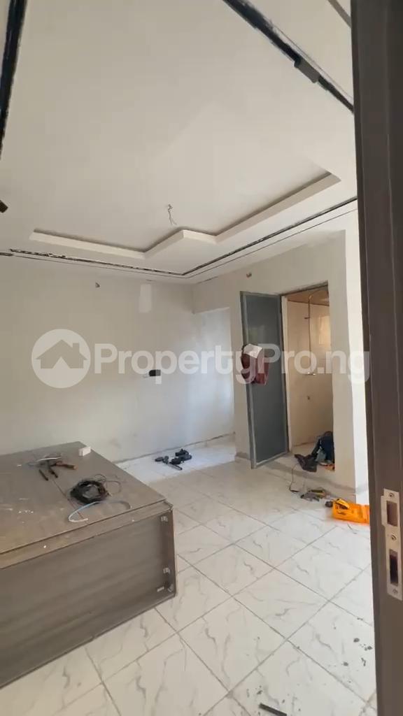 1 bedroom Flat / Apartment for rent Off Apata Street, Shomolu Shomolu Lagos