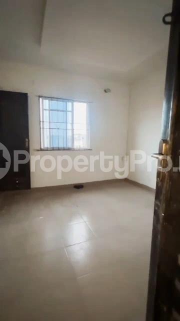 1 bedroom Flat / Apartment for rent Off Market Street, Shomolu, Lagos Shomolu Lagos