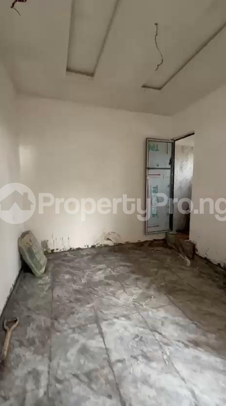 1 bedroom Flat / Apartment for rent Off Pedro Road, Ladilak, Lagos Shomolu Lagos