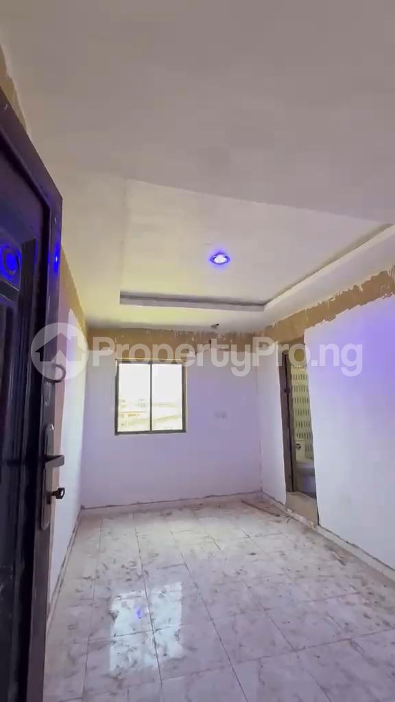 1 bedroom Flat / Apartment for rent Awoyokun, Ilupeju, Lagos Ilupeju Lagos