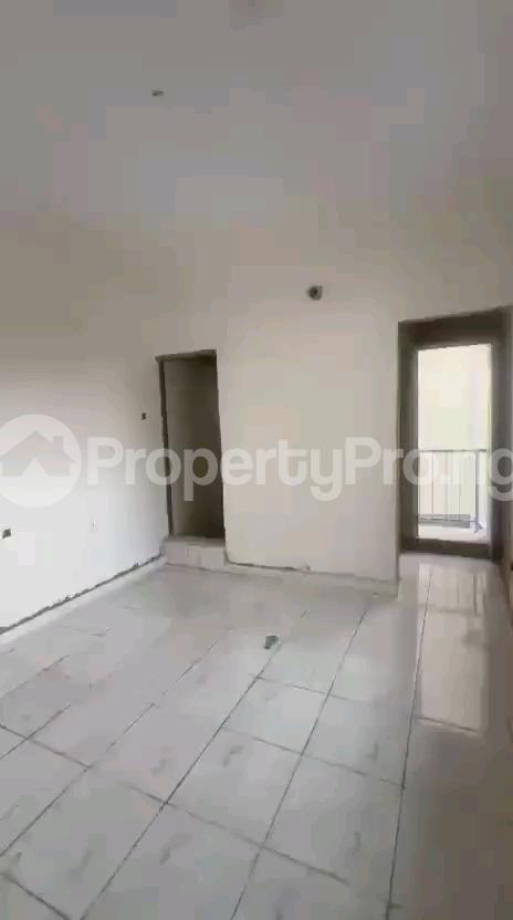 1 bedroom Flat / Apartment for rent Morocco Rd Shomolu Lagos