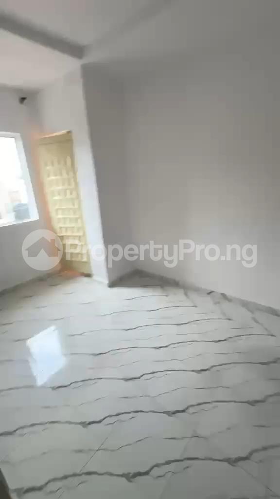 1 bedroom Flat / Apartment for rent Off Bajulaiye Road, Shomolu, Lagos Shomolu Lagos