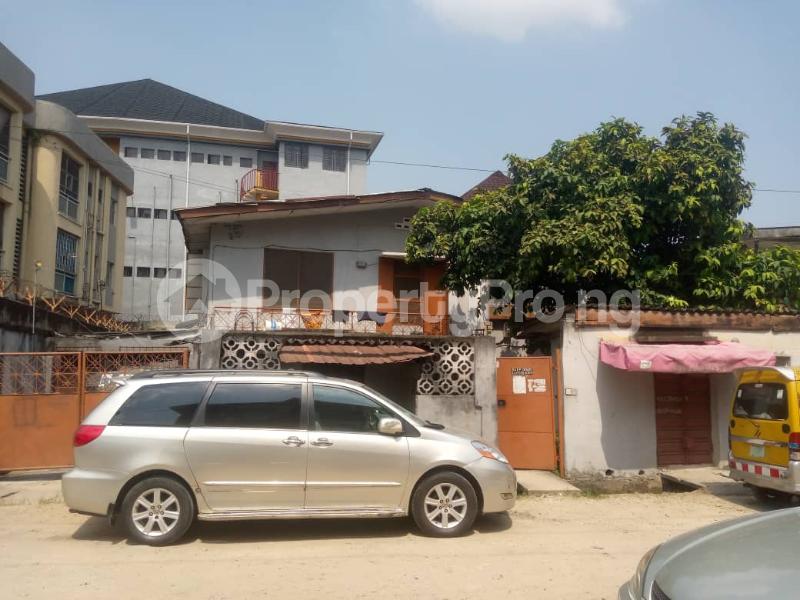 House for sale Off Oduduwa Road Kilo-Marsha Surulere Lagos
