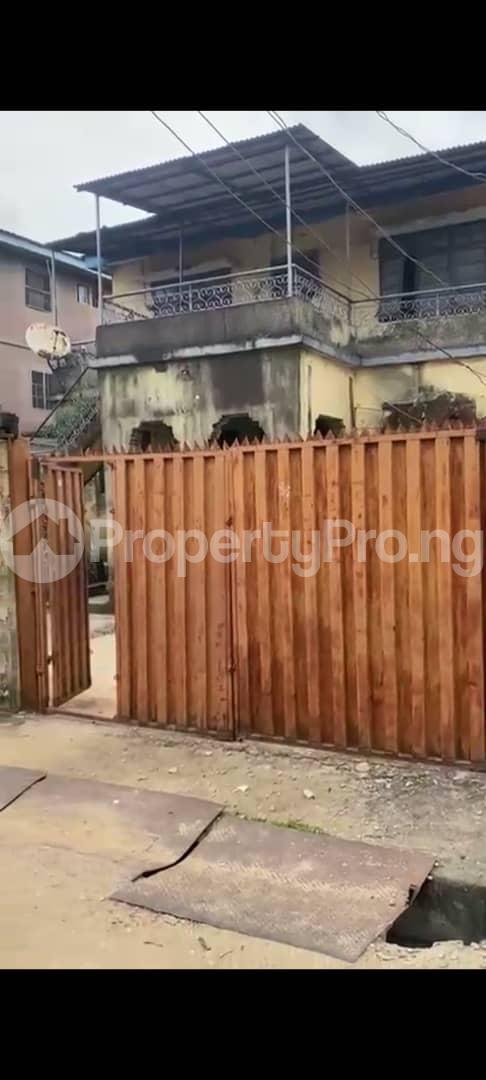 4 bedroom House for sale Fadeyi Bus Stop Fadeyi Shomolu Lagos