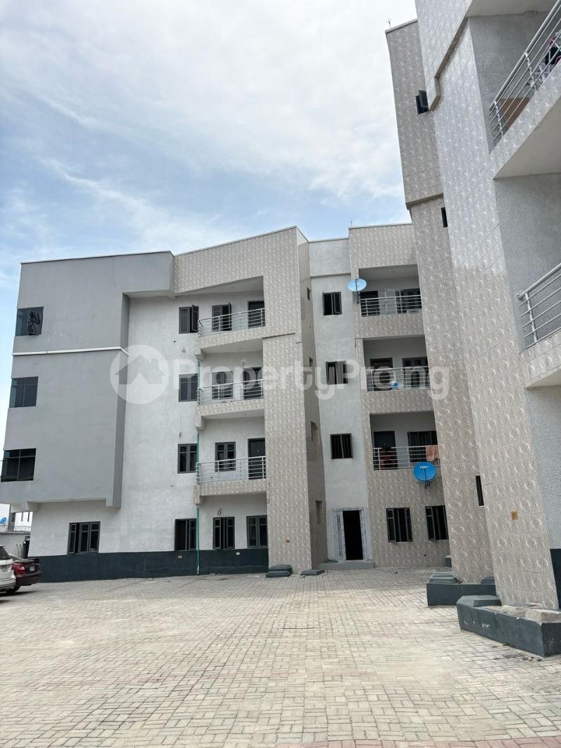 3 bedroom House for sale Eletu Way Osapa london Lekki Lagos