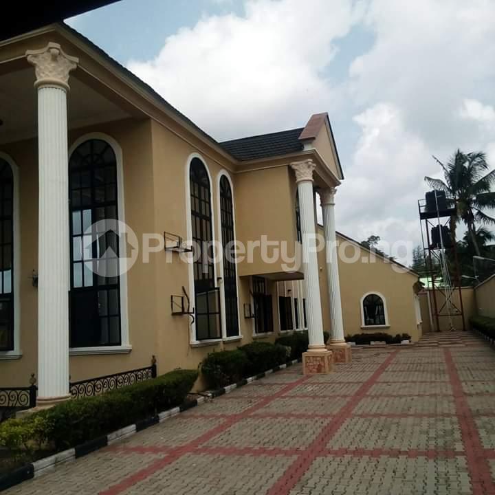 9 Bedroom House in Jericho Ibadan Oyo House for sale in ibadan