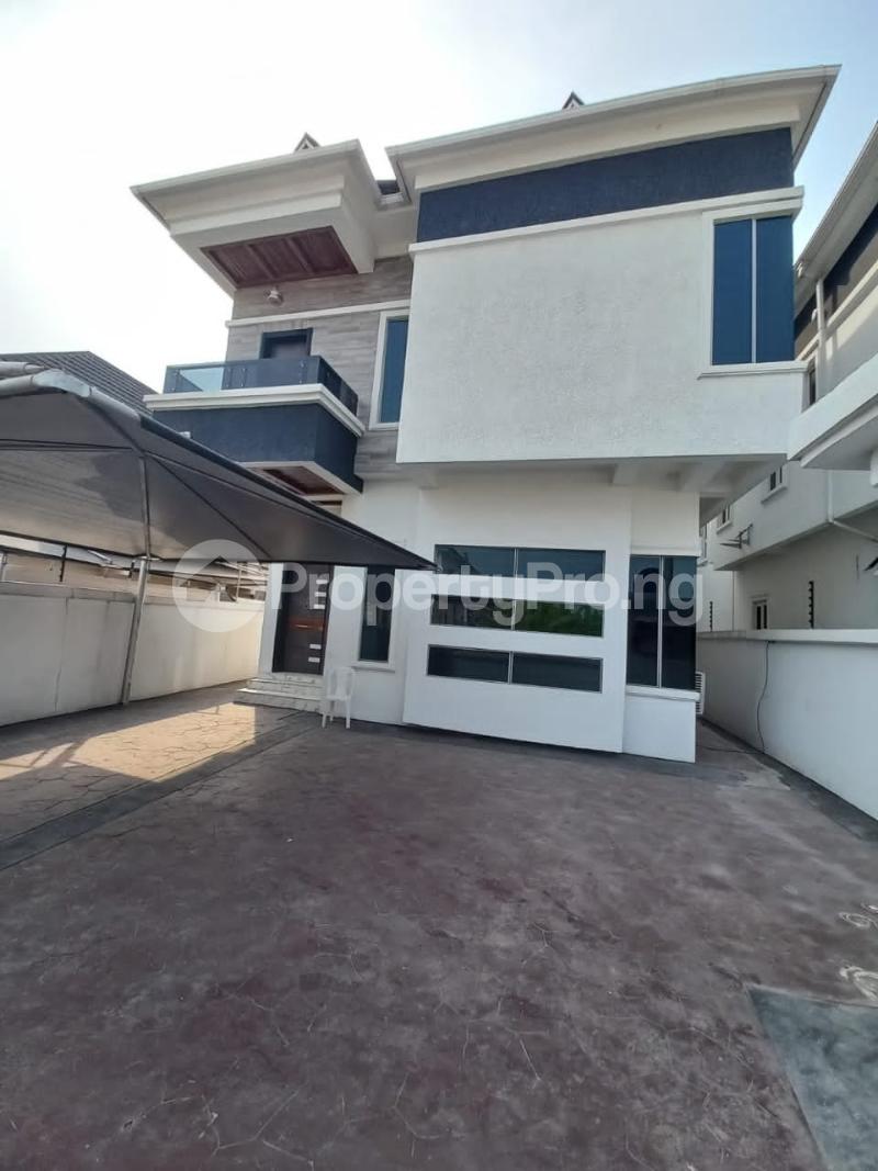 5 bedroom House for rent Magodo Phase 2 Berger Ojodu Lagos