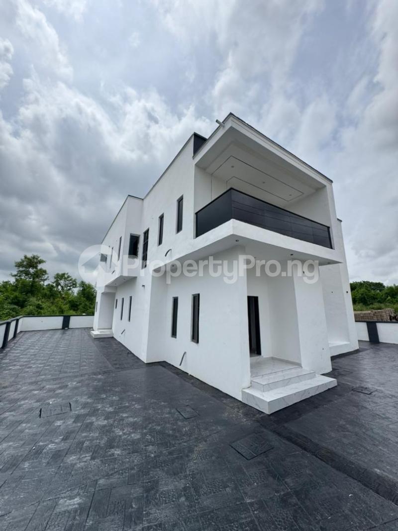 4 bedroom House for sale Rayfield Gardens City Estate Christopher Adebayo Alao Akala Gra Iwo Rd Ibadan Oyo