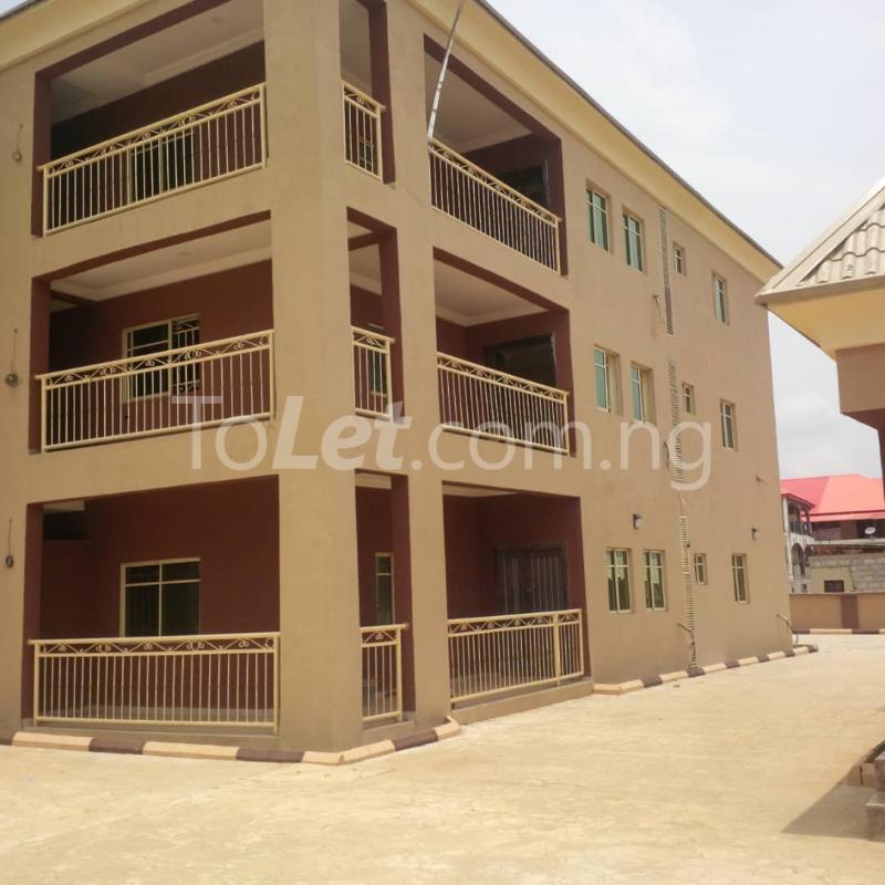 3 bedroom Flat / Apartment for rent Kado District Kado Abuja