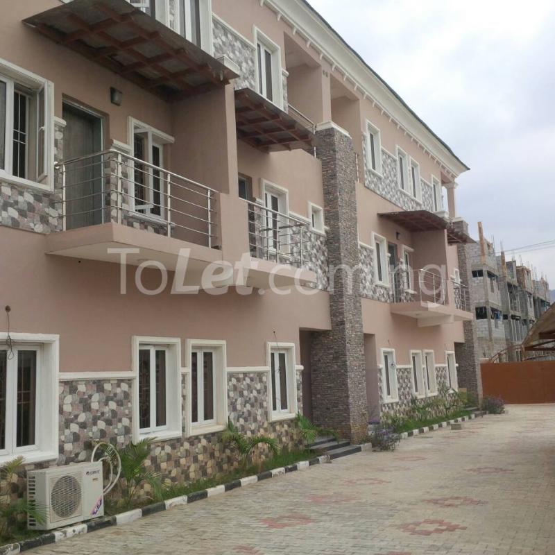 4 bedroom House for rent Jahi District Jahi Abuja