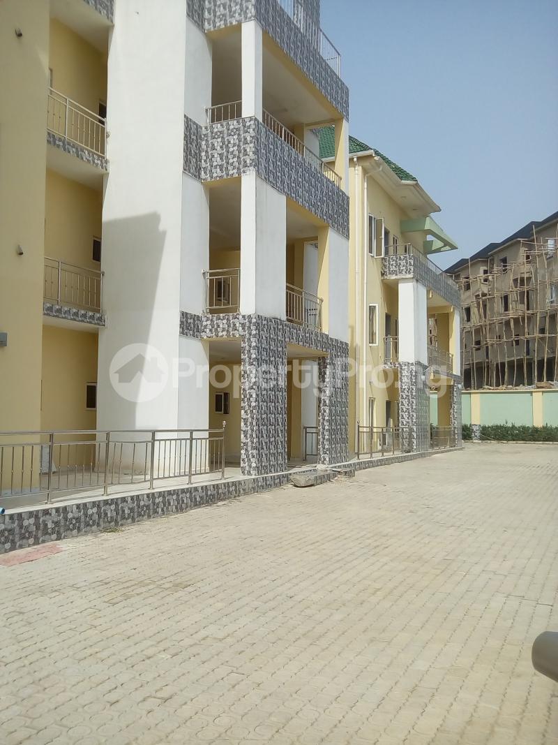 3 bedroom Flat / Apartment for rent After Coza Church, Guzape Abuja