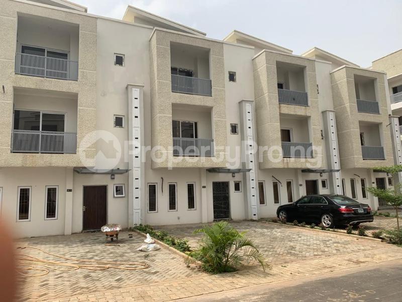 4 bedroom House for rent Katampe District (access Road Is Tarred) Katampe Main Abuja