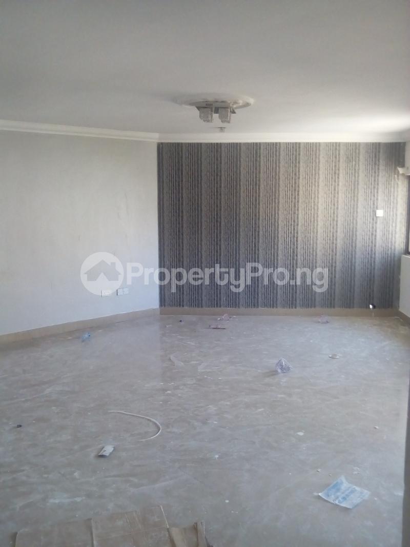 4 bedroom Flat / Apartment for rent   Wuse 2 Abuja
