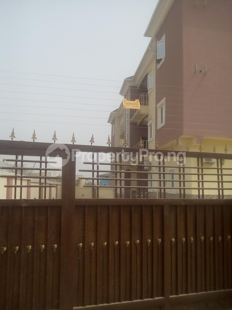 3 bedroom Flat / Apartment for rent Jahi District Jahi Abuja