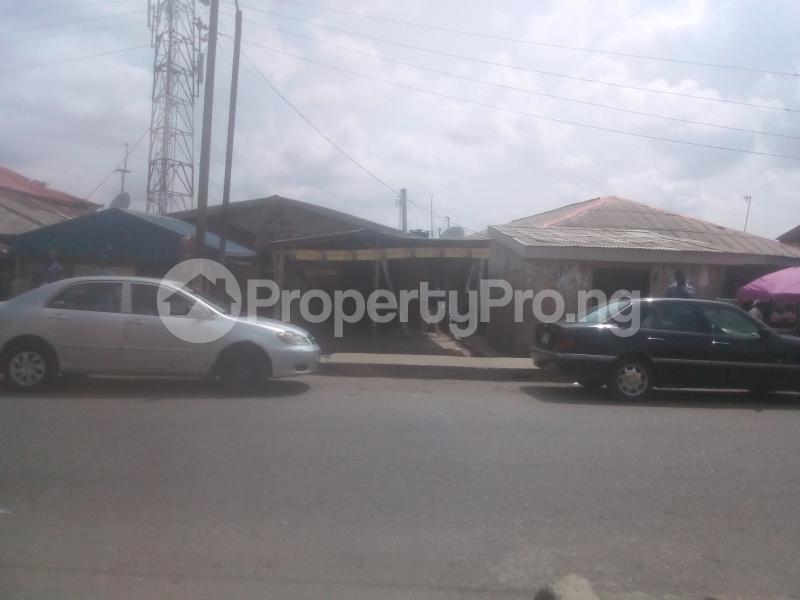 8 bedroom House for sale Oshitelu Street, Opposite Agege Stadium LSDPC estate Agege Lagos