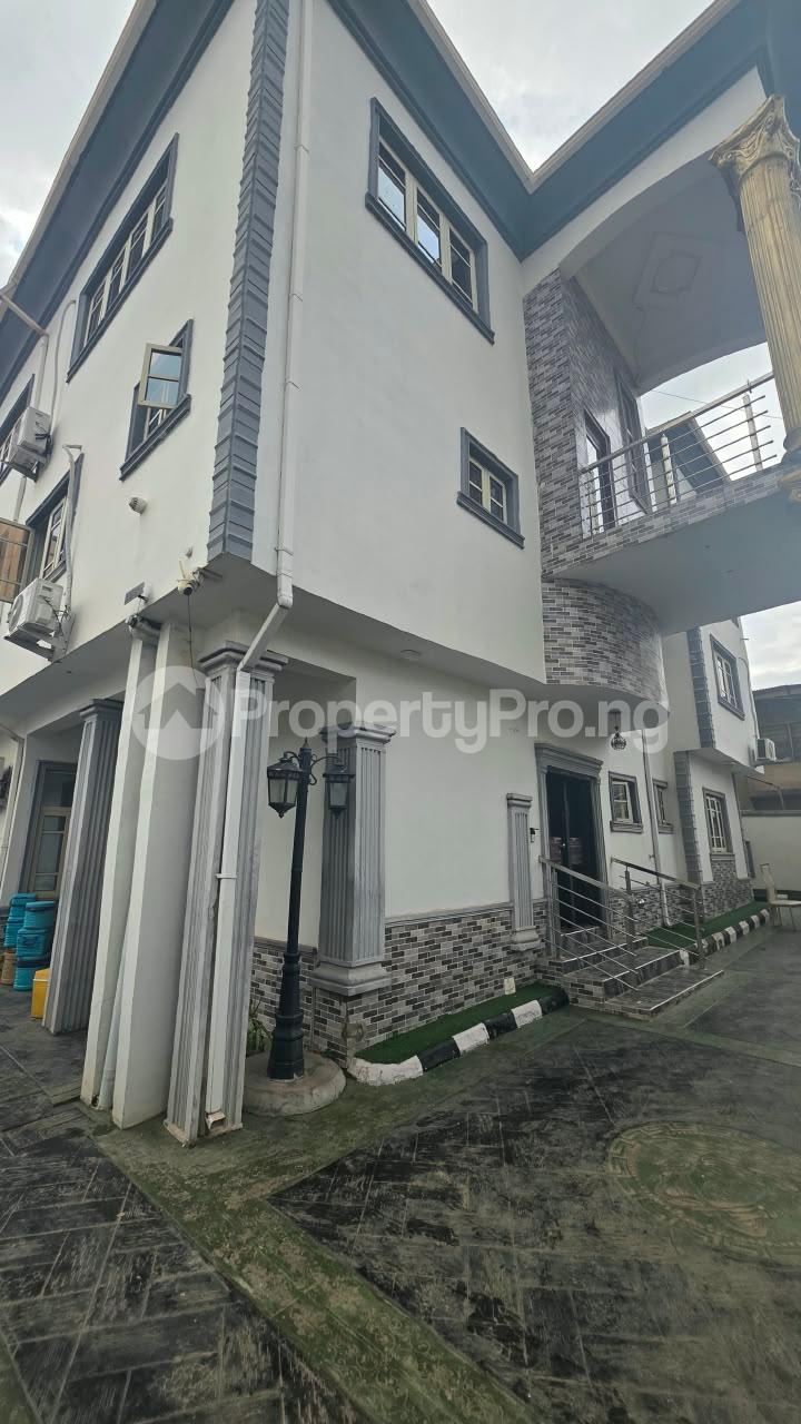 3 bedroom House for rent Ogo Oluwa Estate, Off Kolapo Ishola Gra, Opposite Bovas Station Akobo Ibadan Oyo