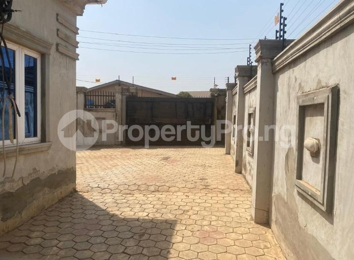 3 bedroom House for sale Ayegoro, Akobo Ibadan Oyo
