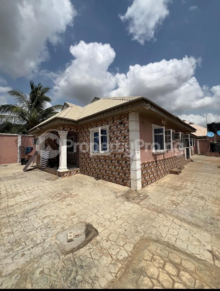 3 bedroom House for sale Kasumu Estate Off Akala Express Ibadan. Akala Express Ibadan Oyo