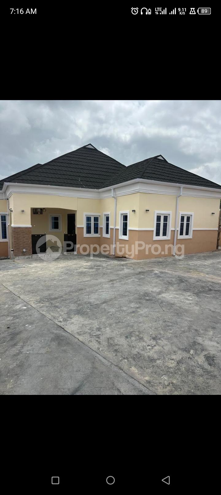 3 bedroom House for sale Alaaka Elebu, Akala Express Ibadan Oyo