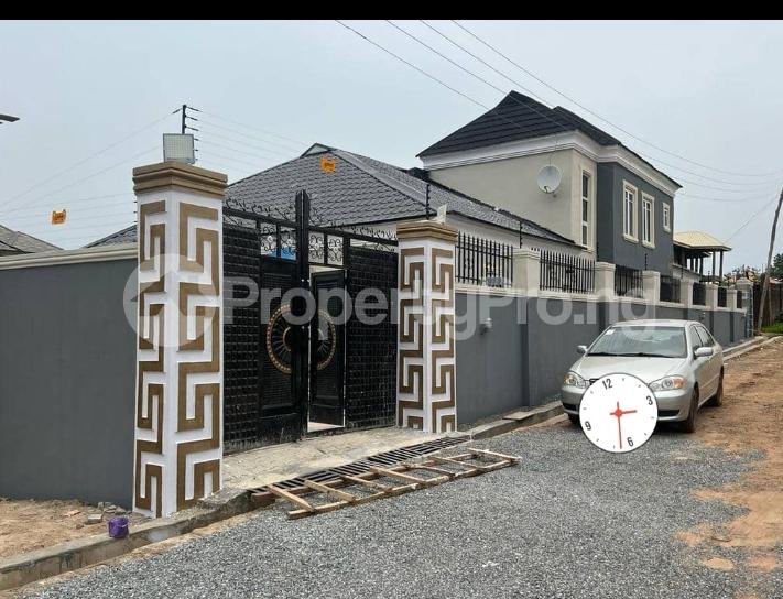 3 bedroom House for sale Idishin Area Of Ireakari Akala Express Ibadan Oyo