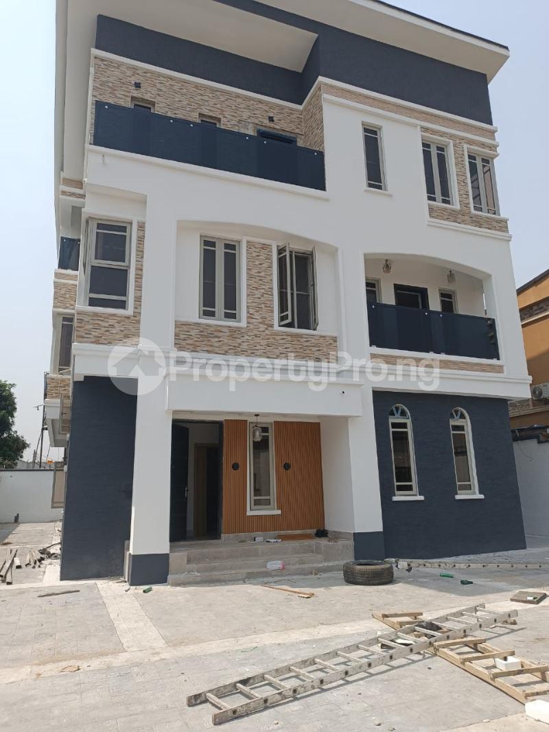 8 bedroom House for sale Egbeda Alimosho Lagos
