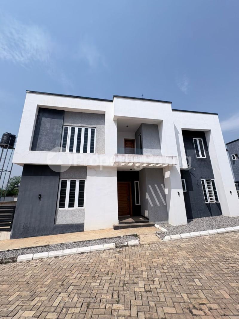 4 bedroom House for sale Carlton Gate Estate Akobo Ibadan Oyo
