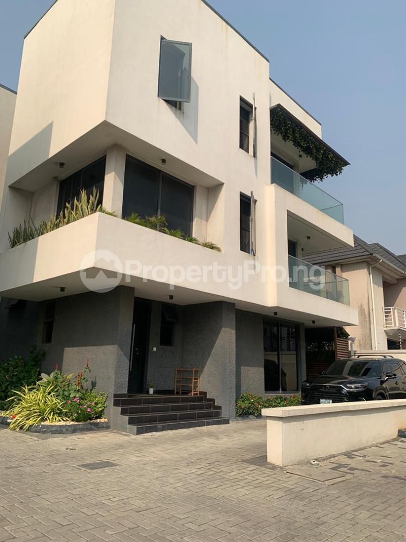 5 bedroom House for sale Lekki Lagos
