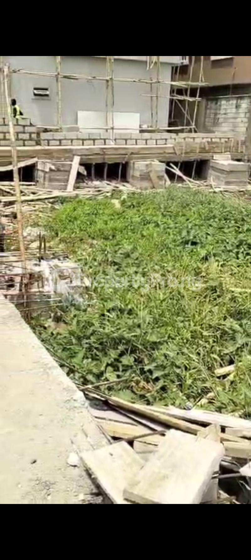 Land for sale Arowojobe, Mende Maryland Lagos