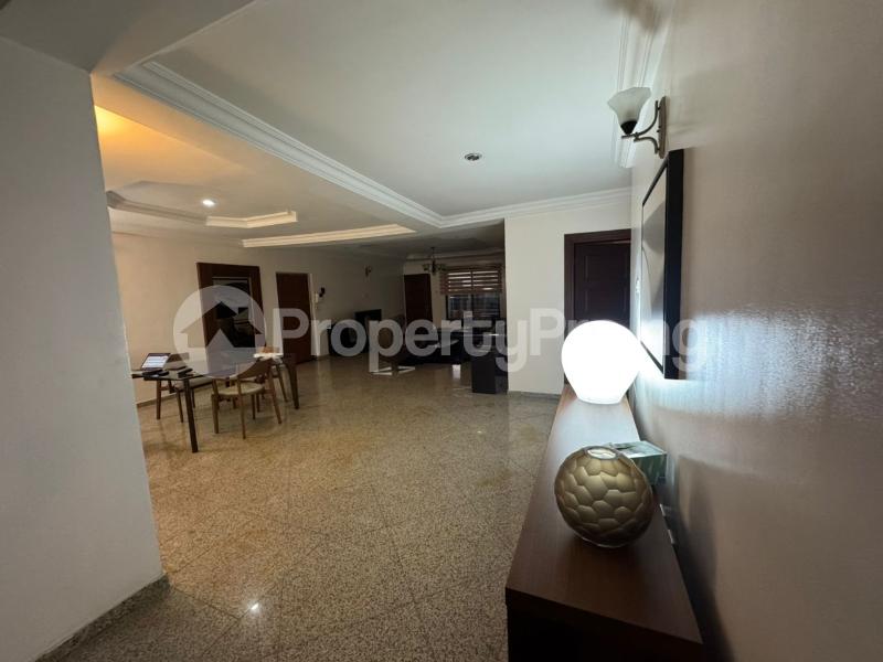 3 bedroom Flat / Apartment for sale ONIRU Victoria Island Lagos