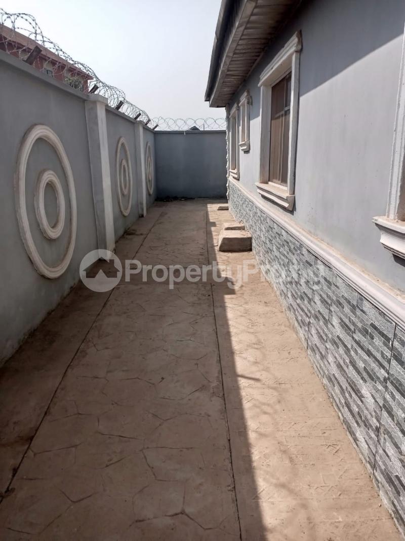 3 bedroom Flat / Apartment for rent Akobo Ibadan Oyo