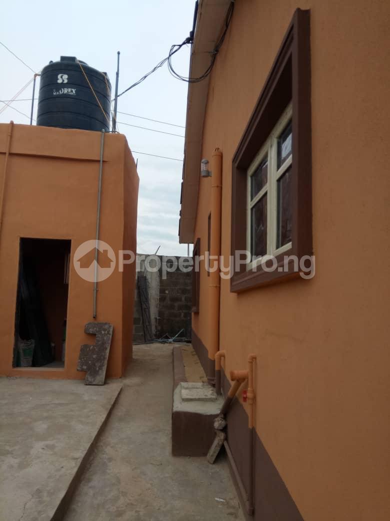 2 bedroom House for rent Perfecter Road, Off Grammar School, Agbele Ebute Ikorodu Lagos - 0