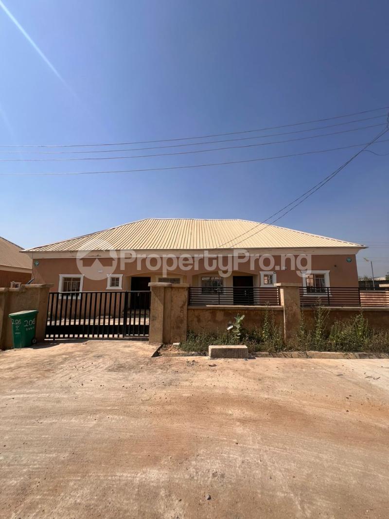 2 bedroom House for rent Brede Estate, By Becky 2 Estate. Karu Abuja. Karu Sub-Urban District Abuja