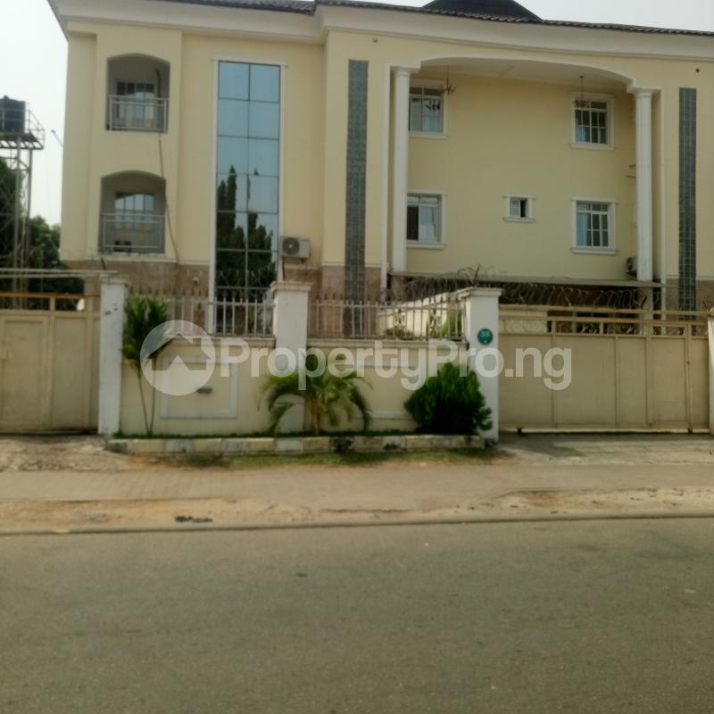 3 bedroom Flat / Apartment for rent Wuse2 District Wuse 2 Abuja