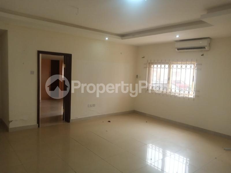 2 bedroom House for rent Godson Ilodianya Close, ONIRU Victoria Island Lagos