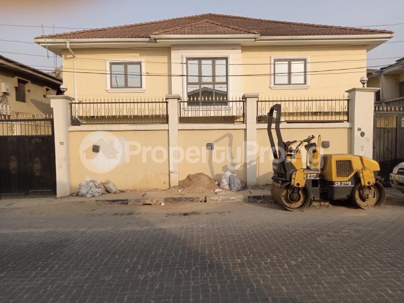 3 bedroom Flat / Apartment for rent Off Tayo Street Ogudu-Orike Ogudu Lagos