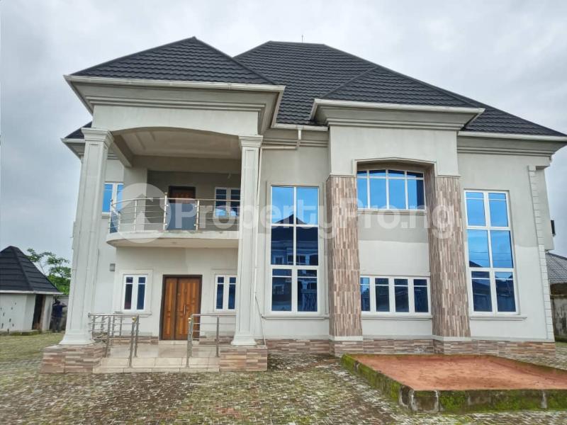 5 bedroom House for sale A Newly Built 5 Bedroom Duplex On A 100 By 100ft At A Strategic Location Off Sapele Road Available For Sale. This Property Is Going For 50million Oredo Edo - 3