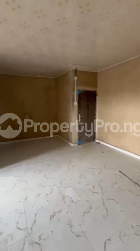2 bedroom Flat / Apartment for rent Waec Fadeyi, Yaba Yaba Lagos - 0