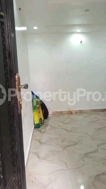 1 bedroom Flat / Apartment for rent  Adekunle Yaba Lagos