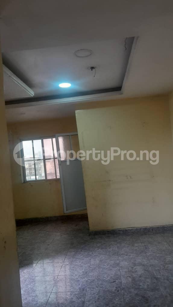 Flat / Apartment in Alagomeji Yaba Lagos Flat / Apartment for rent in