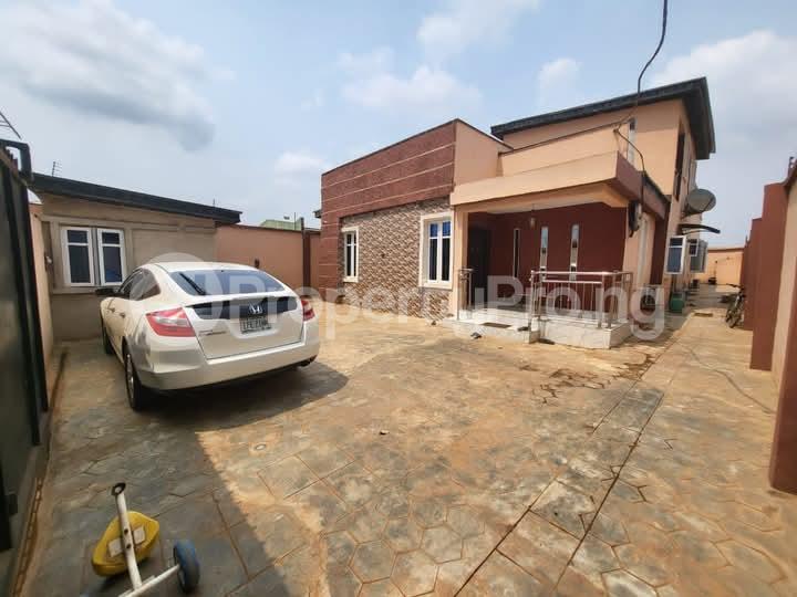 4 bedroom House for sale Off Ait Road, Omoregie Bus Stop, Alagbado, Lagos. Ifako Agege Lagos