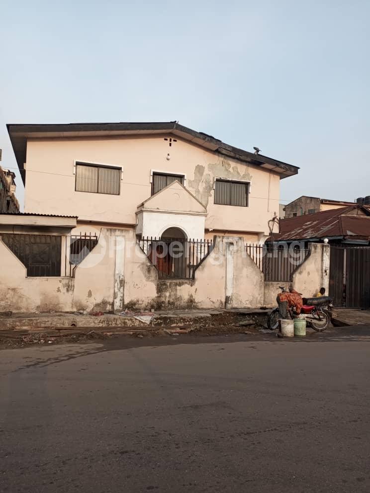 3 Bedroom House in Alagomeji Yaba Lagos House for sale in yaba