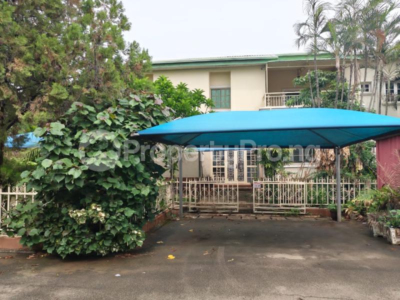 5 bedroom House for rent Apo Legislative Quaters. Apo Abuja