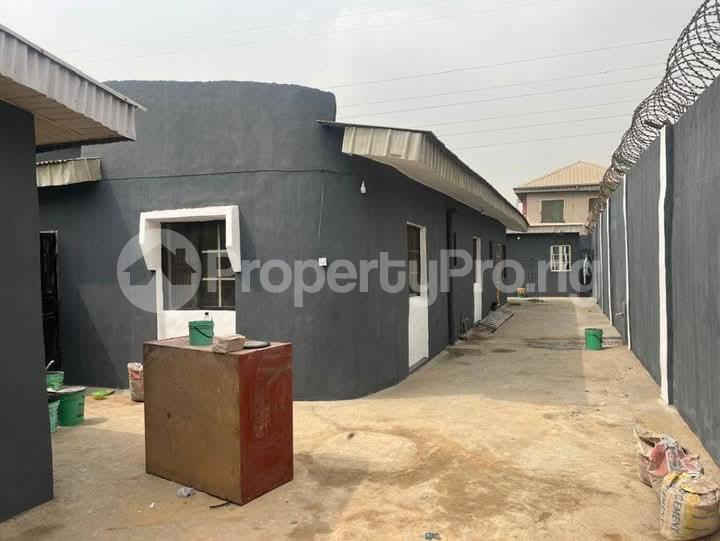 5 bedroom House for sale Off Ilaje Road, Bariga Lagos