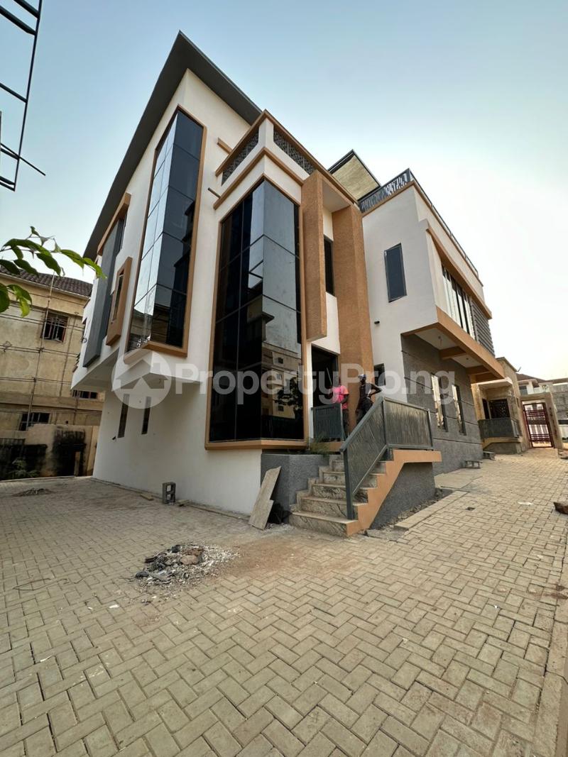 4 bedroom House for sale Kado Abuja