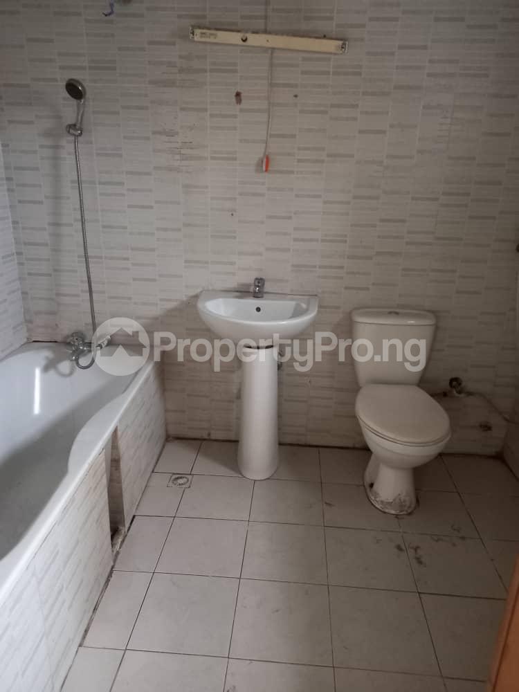 3 Bedroom House in Obanikoro Shomolu Lagos House for sale in shomolu