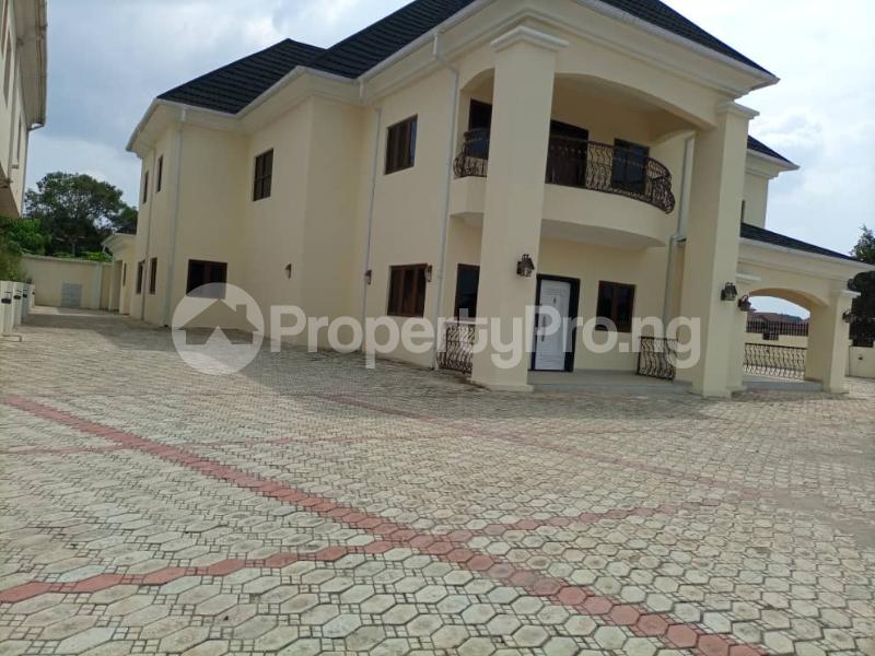 5 bedroom House for sale Located In Owerri Owerri Imo