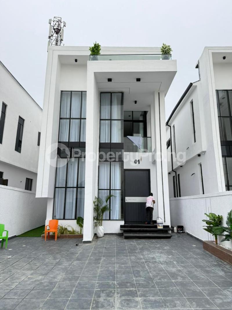 House for sale Ikota Lekki Lagos